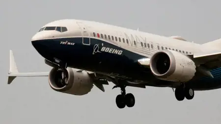 إدارة الطيران الأمريكية تأمر بفحص مئات طائرات بوينغ 737 ماكس بحثاً عن تشقّقات في الهيكل