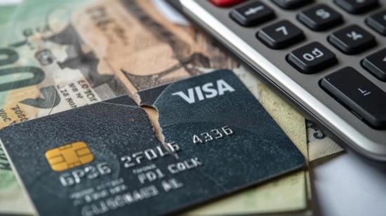 كيف تسترد أموالك من البنوك بعد اقتطاع رسوم مفاجئة؟