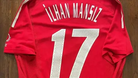 مشاركة لافتة لنجم المنتخب التركي السابق "مانسيز" لدعم المتضررين من الزلزال