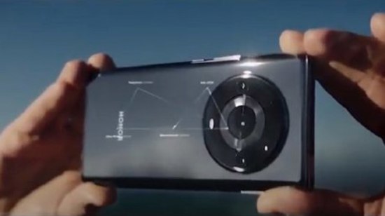شركة Honor تستعد لطرح هاتف بـ 7 كاميرات ومواصفات أخرى جبّارة