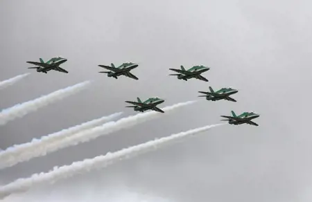 الصقور السعودية تشارك في معرض العلمين للطيران