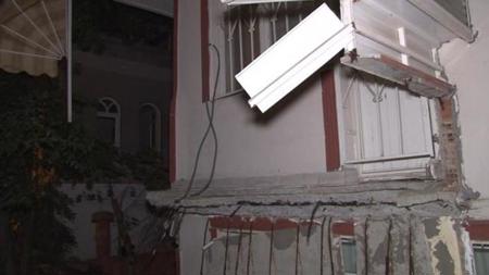 انهيار شرفة منزل في إسطنبول