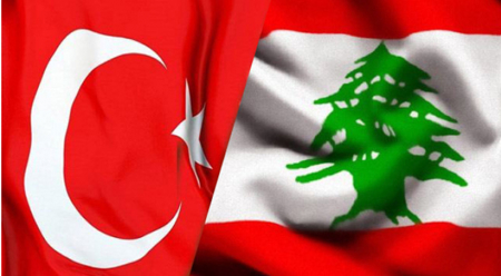 سفينة تركية محملة بـ500 طن من المساعدات الغذائية تصل لبنان
