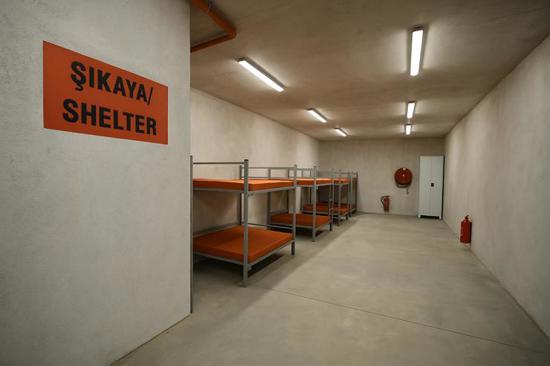 تركيا تُلزم المباني الجديدة بإنشاء ملاجئ آمنة