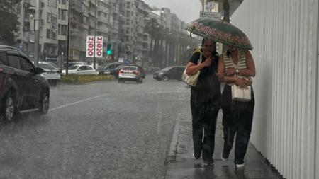 الأرصاد الجوية التركية تحذّر من أمطار غزيرة وسيول في مناطق متفرقة