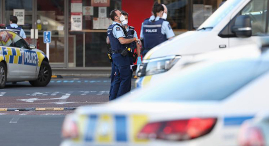 نيوزيلندا.. هجوم بالسكين على 6 أشخاص ومقتل الفاعل