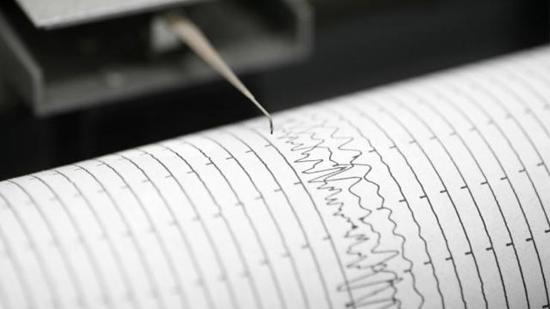 زلزال بقوة 4.9 درجة في بحر إيجه زلزال بقوة 4.9 درجة في بحر إيجه