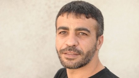 الحزن يخيم على فلسطين بعد استشهاد الأسير ناصر أبو حميد بسبب الإهمال الطبي الإسرائيلي