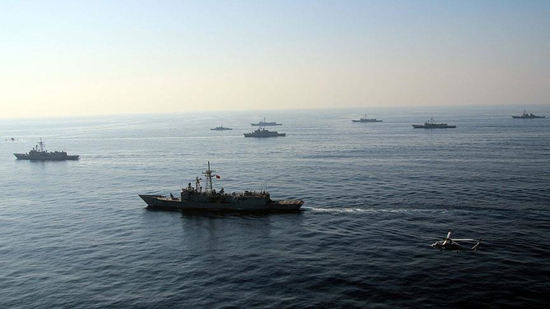الكويت تطالب العراق بسحب ثلاث سفن دخلت مياهها الإقليمية
