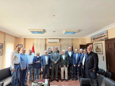 القنصلية الفلسطينية في إسطنبول تستقبل وفد الجالية الفلسطينية