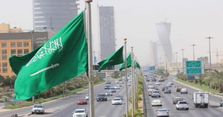 السعودية تبدأ بتطبيق قرار جديد على العمالة الوافدة
