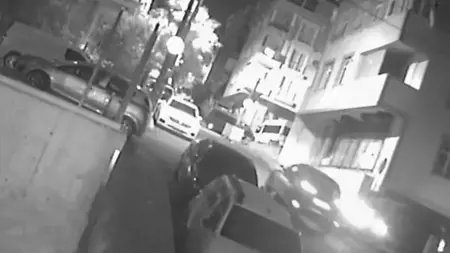 توقيف 3 أشخاص أطلقوا النار عشوائياً من سيارة في إسطنبول
