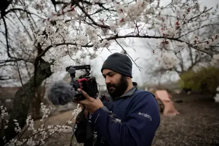 رويترز تعلن قتل إسرائيل لمصورها في لبنان رويترز تعلن قتل إسرائيل لمصورها في لبنان