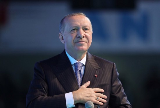 الرئيس التركي يهنئ العالم الإسلامي بـ"ليلة البراءة"