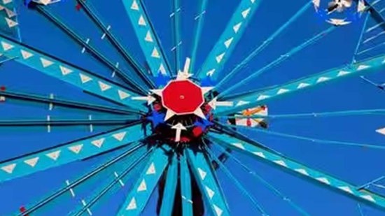 ميكانيكي أمريكي متقاعد يغيّر وجه مدينته