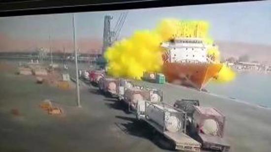 الأردن: انفجار خزان مليء بالغازات السامة في ميناء العقبة والسلطات تحذر