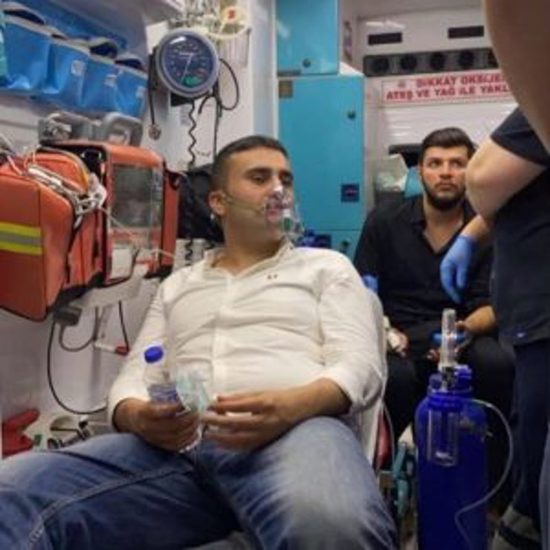 الشيف بوراك يتعرض لأزمة صحية أثناء مشاركته في إطفاء حرائق أنطاليا