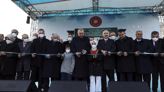 أردوغان يشارك في افتتاح عدد من المشاريع الخدمية والتنموية بولاية كارامان 