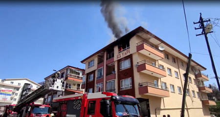 مستأجر يضرم النار في منزل كان يستأجره في أنقرة بعد إخلاء المنزل بأمر قضائي