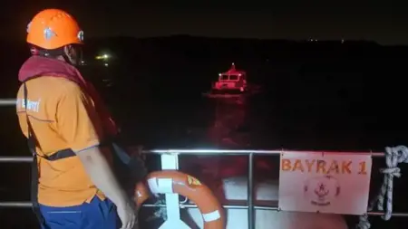 إنقاذ 4 أشخاص من قارب انجرف قبالة سواحل إسطنبول