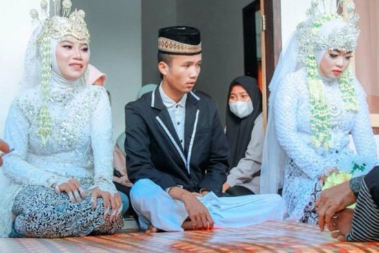 بعدما عرفت من الأنترنت أنه سيتزوج.. إندونيسية تحضر زفاف حبيبها وتصبح زوجته الثانية