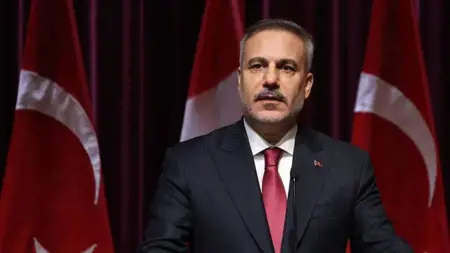 فيدان في زيارة إلى ليبيا: تعزيز «ليبيا الواحدة» والتعاون في الطاقة وشرق المتوسّط