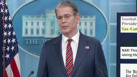 وزير الخزانة الأمريكيّ: مضيق هرمز سيصبح «بلا أهمية» خلال عامين مع تحوّل الطاقة إلى أنابيب