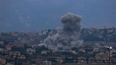 الجيش الإسرائيلي يواصل ضرباته في جنوب لبنان رغم تقارير التهدئة.. ومقتل شخصين