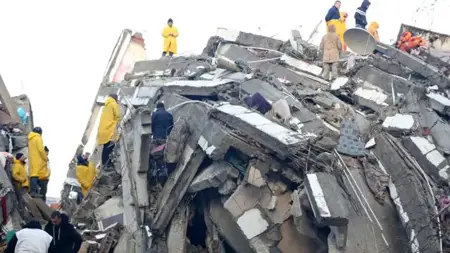 منظمات غير حكومية في الولايات المتحدة تجمع مساعدات إغاثية لضحايا الزلزال في تركيا