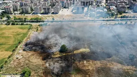 السيطرة على حريق اندلع في أرض زراعية بولاية بورصة