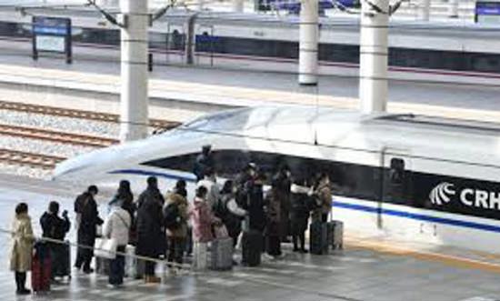 ركاب السكك الحديدية بالصين يتجاوزون 4.3 مليارًا