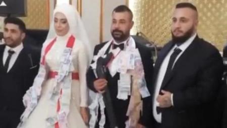 هدية صادمة "غير متوقعة" لعريس تركي بإسطنبول