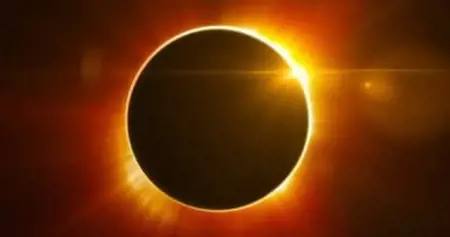 فوضى مرتقبة في مئات المطارات العالمية جراء كسوف الشمس المنتظر