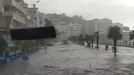 أمطار غزيرة تضرب ولاية بورصة أمطار غزيرة تضرب ولاية بورصة