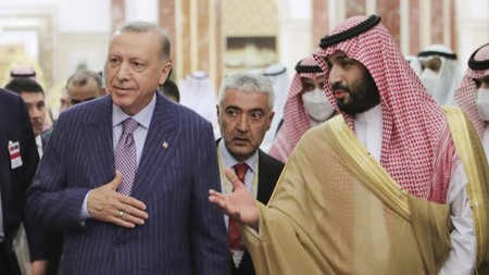لماذا أجل الأمير محمد بن سلمان زيارته إلى تركيا ؟