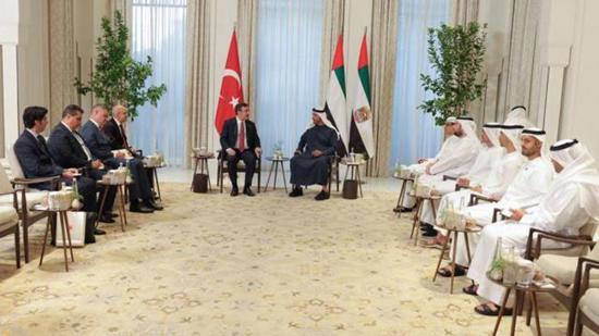 لقاء هام بين نائب الرئيس التركي ووزير المالية التركي ورئيس الإمارات الشيخ محمد بن زايد