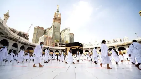 الصحة السعودية تدعو الراغبين في الحج لأخذ جميع اللقاحات الإلزامية  الصحة السعودية تدعو الراغبين في الحج لأخذ جميع اللقاحات الإلزامية