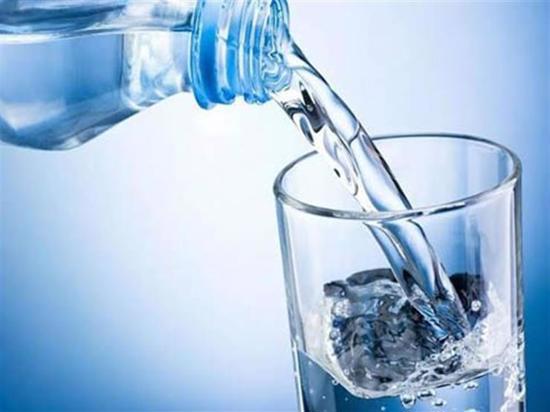 ما كمية الماء التي يجب أن تشربها في فصل الشّتاء؟