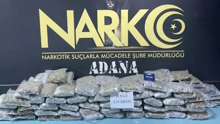 ضبط 58.5 كيلوغرامًا من الماريجوانا في شاحنة صغيرة في أضنة