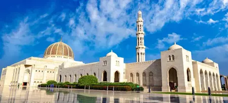 مجاناً ولمدة 14 يوماً.. سلطنة عمان تُصدر قراراً بتأشيرةٍ سياحية جديدة (الدول والتفاصيل)
