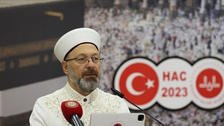 رئيس الشؤون الدينية التركي: الحج مكان للتطهر والاستغفار 