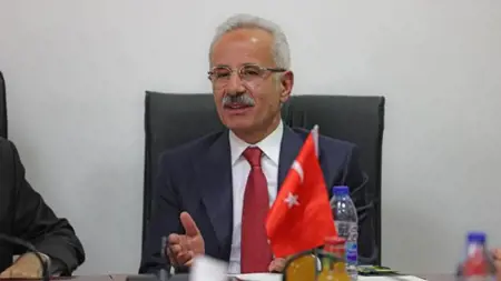 وزير النقل التركي  يختتم زيارته الرسمية إلى دمشق