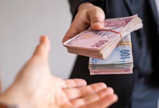 تركيا تفتح باب التمويل الائتماني أمام أصحاب المحال المتعثرين مالياً