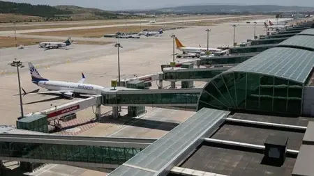 إغلاق مطار عدنان مندريس في إزمير