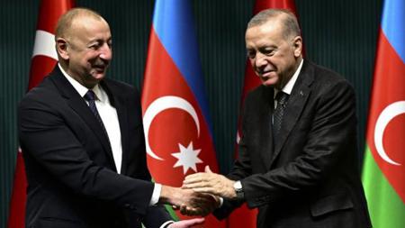 الرئيس الأذربيجاني يهنئ أردوغان بعيد ميلاده