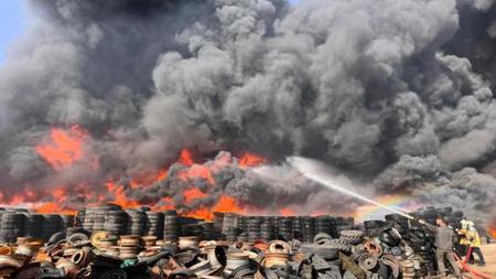 اندلاع حريق مهول في الموقع الصناعي لتجار الخردة بأنقرة