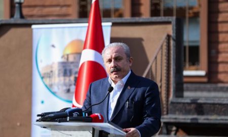 تركيا تدعو لاتّخاذ خطوات عملية بشأن ما تتعرض له القدس من انتهاكات