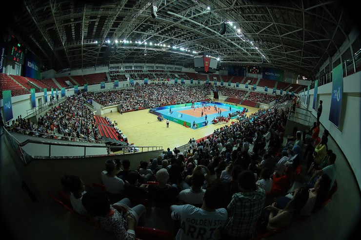 منتخب تركيا للكرة الطائرة للسيدات يبلغ أولمبياد لوس أنجلوس