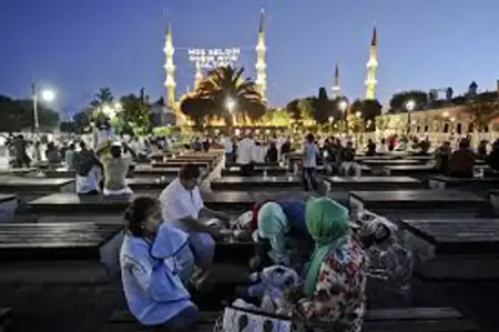 رمضان يعيد الحيوية إلى السياحة في تركيا 2026