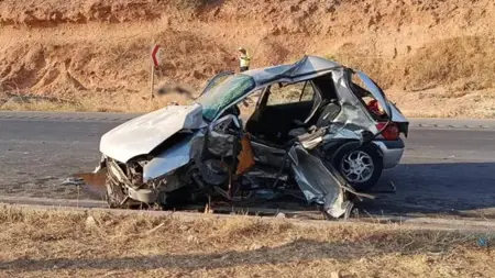 مصرع 3 أشخاص وإصابة 3 آخرين بينهم طفلتان في حادث تصادمٍ بغازي عنتاب
